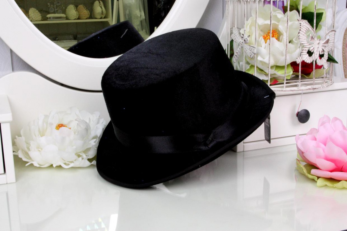 Свадебные аксессуары в стиле Чикаго -  черная шляпка